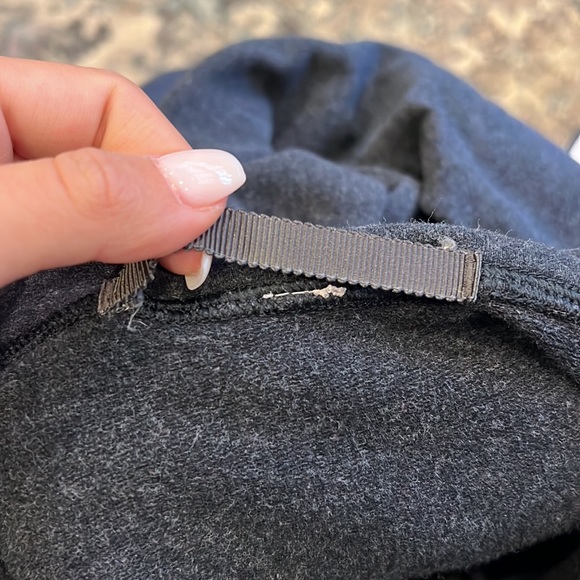 Lululemon Charcoal Grey Cropped Hoodie - Picture 6 of 6